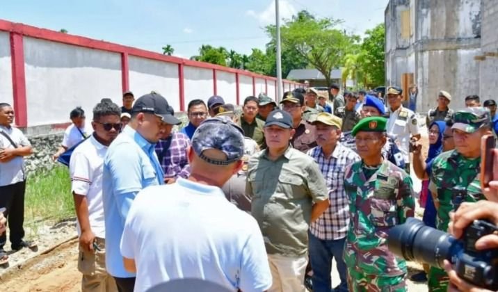 Wabup Tapteng Dampingi Gubernur Bobby Nasution Tinjau Pembangunan Huntap, Warga Diminta Sabar dan Pastikan Dapat Hunian Layak