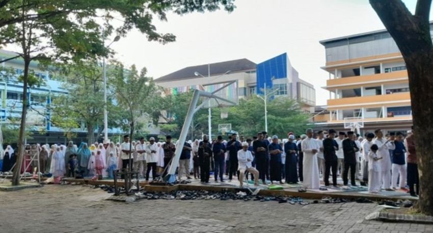 Penuh Khidmat, 1.500 Jemaah Muhammadiyah Laksanakan Salat Idul Fitri di Lapangan SD Sutomo Medan Hari Ini