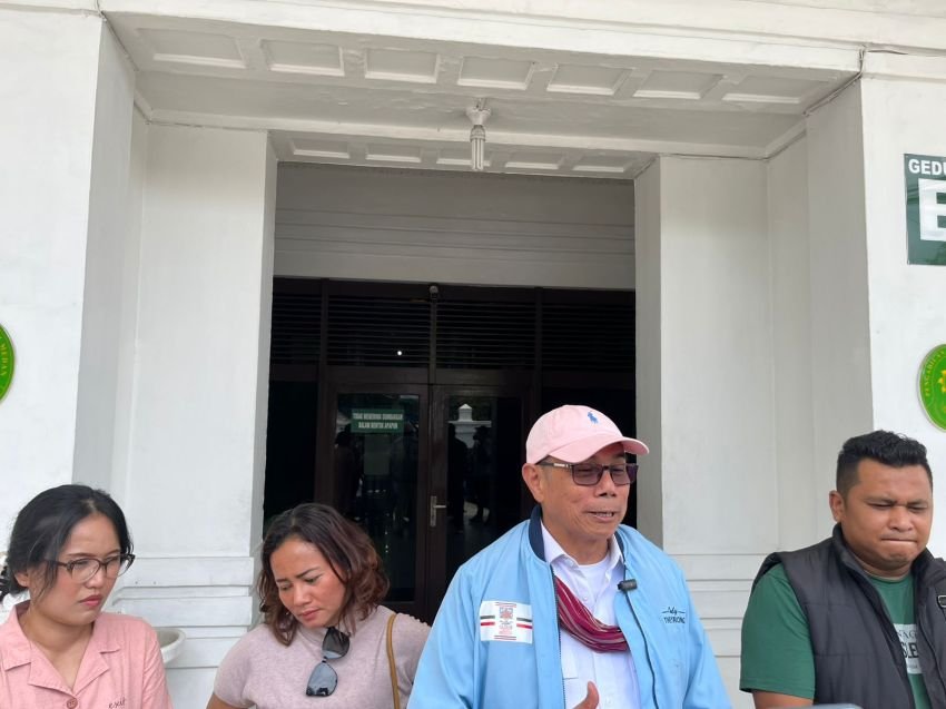 Hinca Panjaitan Serahkan Hasil RDPU DPR RI Terkait Kasus Amsal Christy Sitepu ke PN Medan, Desak Kejagung Copot Jaksa dari Kejari Karo