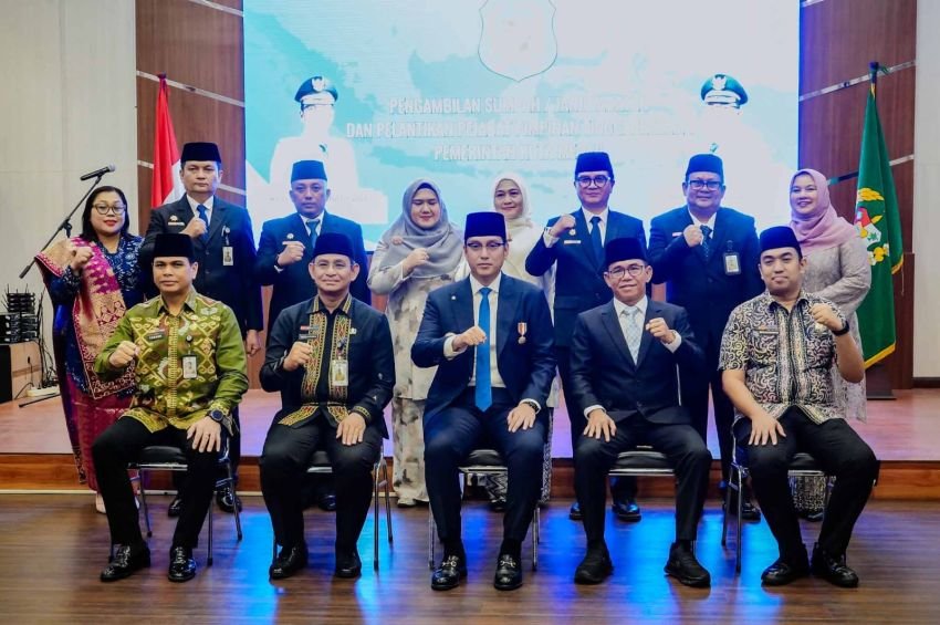 Wali Kota Medan Lantik Empat Pejabat Tinggi Pratama, Tekankan Tanggung Jawab dan Integritas