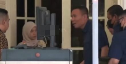 Rismon Sianipar Temui Wapres Gibran, Minta Maaf atas Tuduhan Ijazah Palsu Jokowi