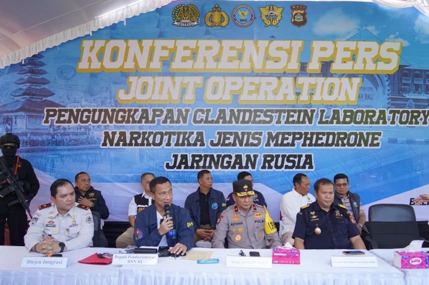 Imigrasi Ngurah Rai Bersinergi dengan BNN dan Bea Cukai Bongkar Laboratorium Narkotika WNA Rusia di Gianyar