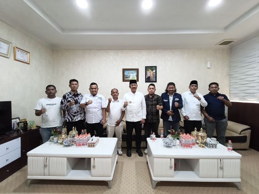 JMSI Tabagsel dan Bupati Mandailing Natal Gelar Halal Bihalal, Perkuat Hubungan Media-Pemerintah