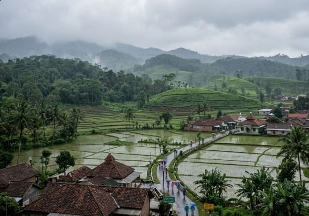 Sebagian Besar Wilayah Jawa Barat Berawan, Hujan Ringan Berpotensi Terjadi di Sejumlah Daerah