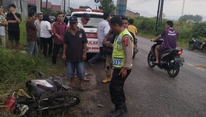 Fortuner Tergelincir di Jalan Licin Toba, Pengendara Honda Beat Meregang Nyawa