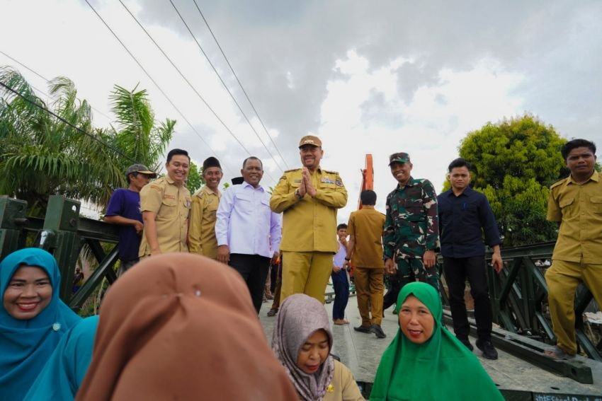 Pastikan Akses Transportasi Lancar, Bupati Batu Bara Tinjau Langsung Jembatan Bailey Sei Buah Keras&ndash;Sidomulyo