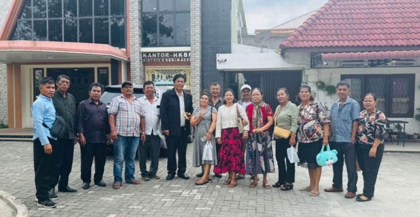 Jemaat HKBP Hotma Uli Patumbak Sampaikan Aspirasi ke Praeses, Tuntut Pembinaan Pdt Sukirawati: &ldquo;Kami Rindu Pemimpin yang Penuh Kasih&rdquo;