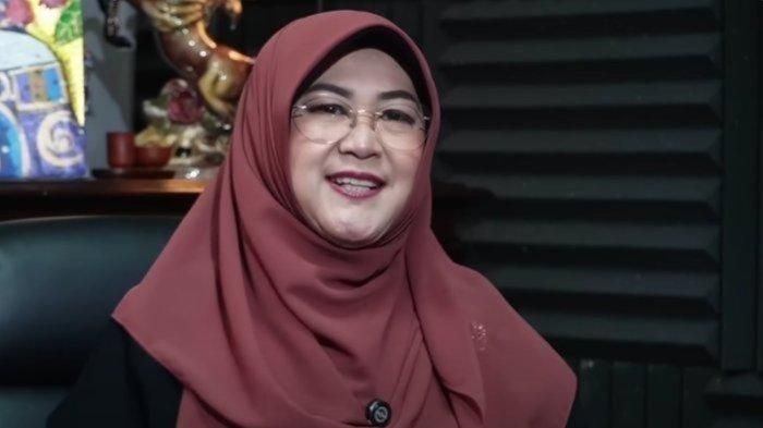 Dokter Tifa Diikuti Dua &lsquo;Termul&rsquo; ke Polda Metro Jaya, Diminta Bertemu Jokowi