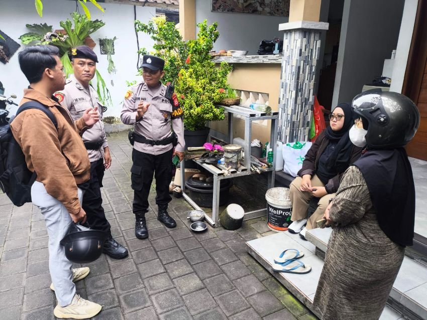 Sigap Tangani Laka Lantas, Polsek Densel Respon Laporan Call Center 110