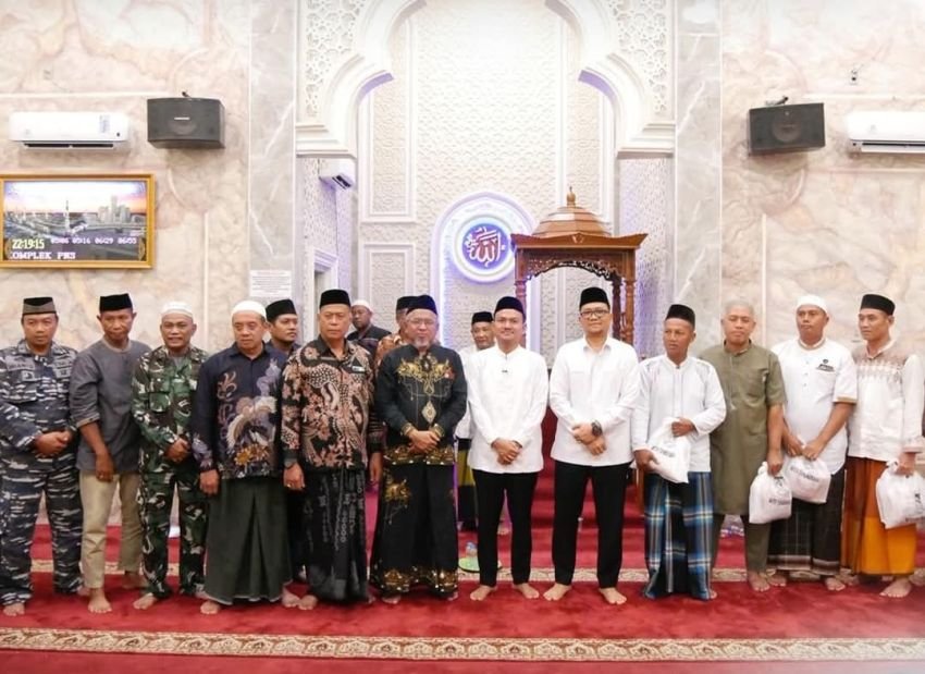 Safari Ramadhan ke Masjid Hidayatullah: Wali Kota Mahyaruddin Buka Ruang Aspirasi dan Dorong Gotong Royong untuk Tanjungbalai EMAS