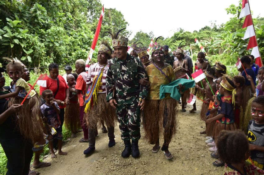 TNI AL Resmikan Jembatan Baru di Bonggo, Papua, Permudah Mobilitas dan Logistik