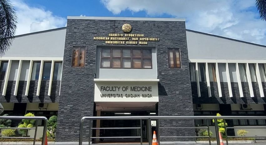 UGM Terima 8 Mahasiswa Gaza Korban Perang untuk Lanjut Studi Kedokteran