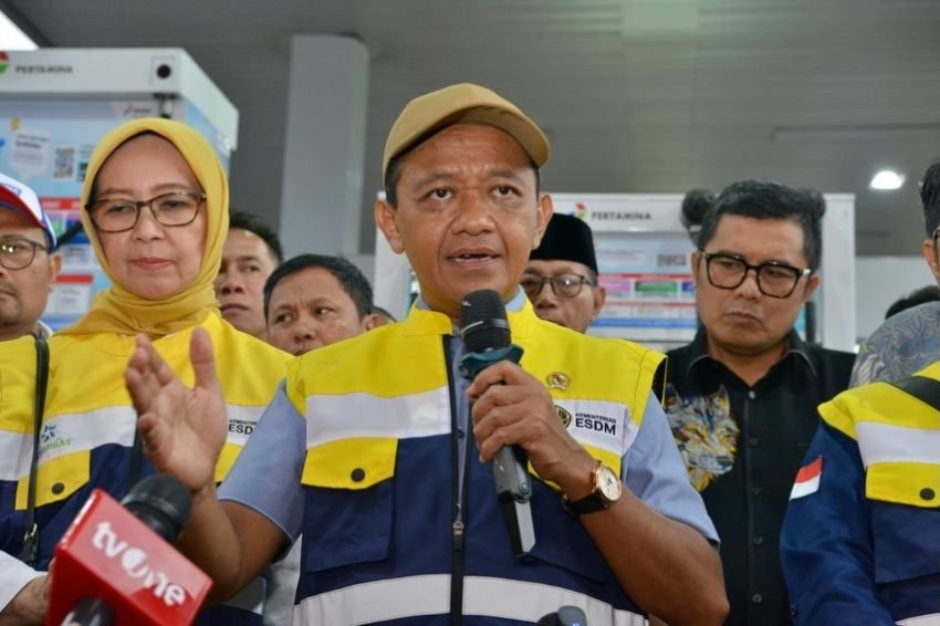 Bahlil Imbau Masyarakat Hemat BBM, &ldquo;Tunggu Arahan Presiden&rdquo;