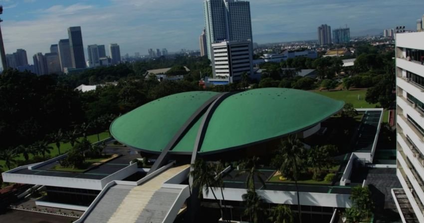 DPR Terapkan Hemat Energi, Listrik Gedung Dipadamkan dan BBM Pejabat Dikurangi