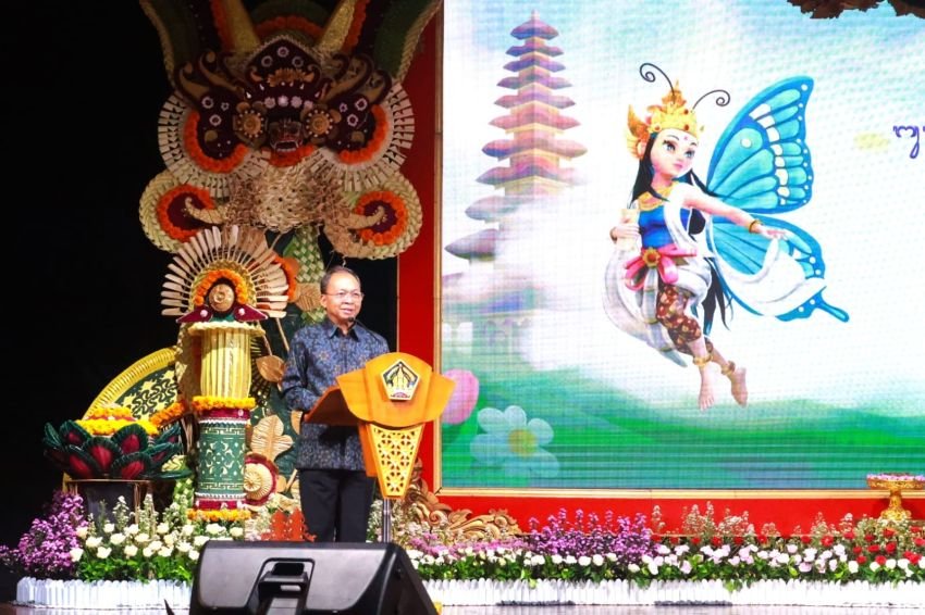Gubernur Koster Tutup Bulan Bahasa Bali VIII, Tekankan Kreativitas dan Inovasi Tahun Depan