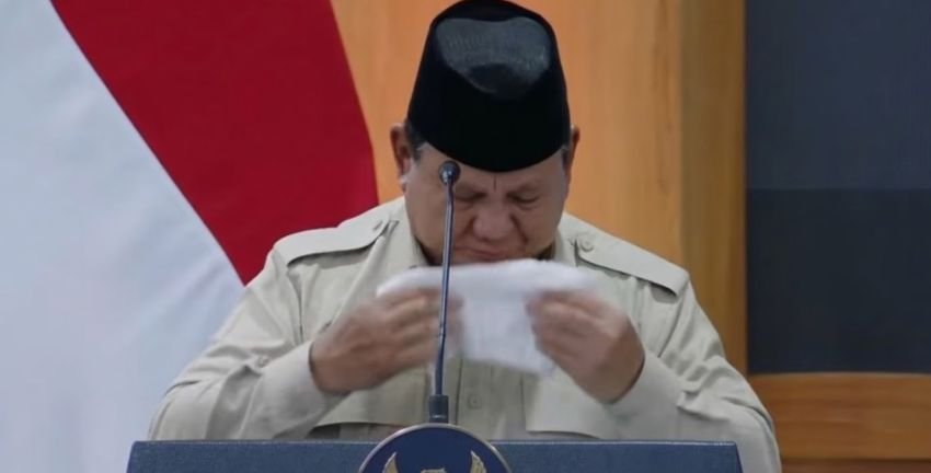 Momen Haru di Istana Merdeka, Prabowo Teteskan Air Mata Apresiasi Baznas atas Bantuan Kemanusiaan untuk Palestina: Terima Kasih