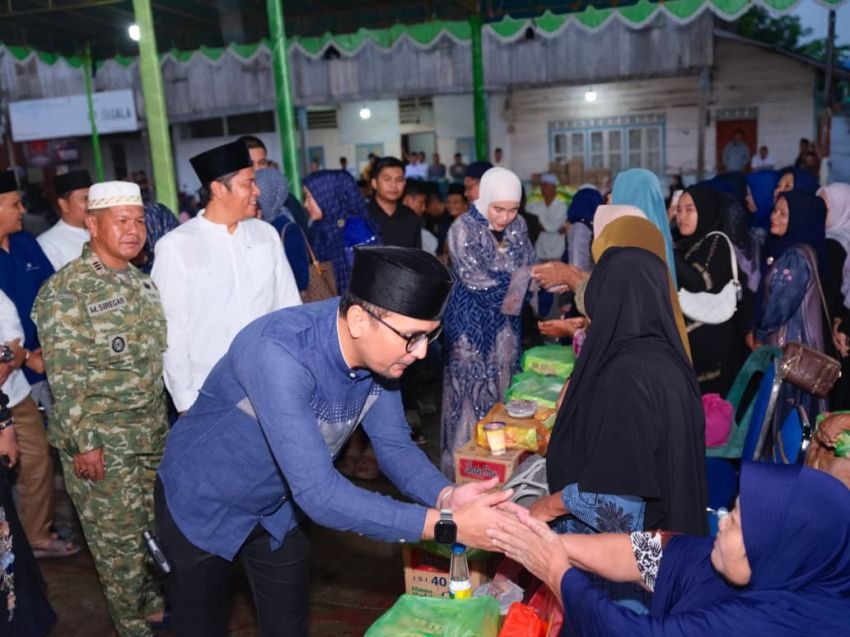 Safari Ramadhan Malam ke-25, Bupati Fery Sahputra Simatupang Tutup Rangkaian Kunjungan di Sungai Kanan