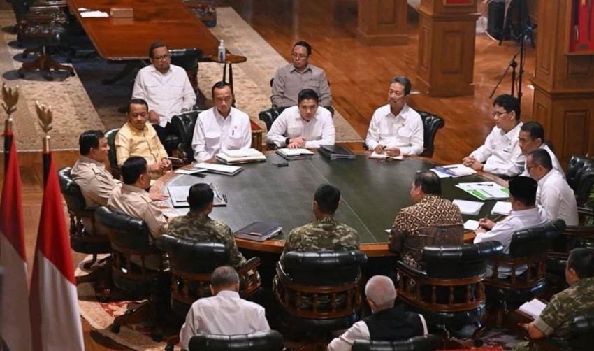 Presiden Prabowo Pimpin Rapat Kabinet Jelang Lebaran: Pastikan BBM, LPG, dan Beras Aman untuk Masyarakat