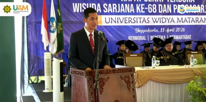 Di Wisuda Universitas Widya Mataram, Sekda Aceh Soroti Peran Generasi Muda Hadapi Bonus Demografi