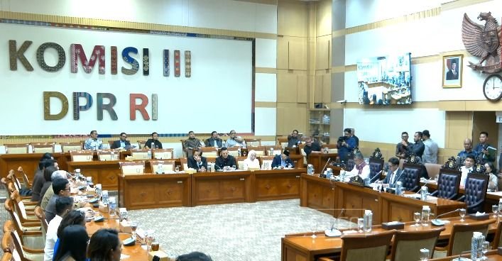 Amsal Sitepu Hadir di RDPU Komisi III DPR Bersama Kajari Karo Usai Divonis Bebas