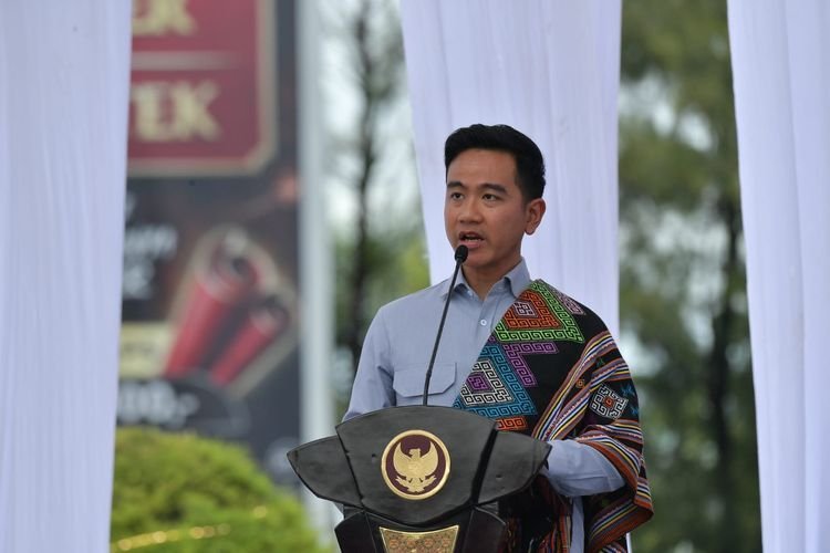 Lepas Pawai Paskah di Kupang, Gibran Dorong Wisata Rohani NTT untuk Pemerataan Ekonomi