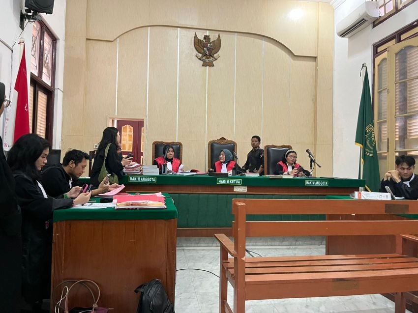 54 Cek Palsu Lolos di Bank Mandiri, Kasir PT TSI Didakwa Bobol Dana Perusahaan Rp123,2 Miliar