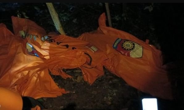 Helikopter PK-CFX Jatuh di Sekadau, 8 Korban Tewas, Evakuasi Terkendala Medan Ekstrem