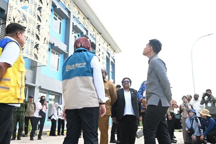 Gibran Tinjau Rusun ASN di Papua Tengah, Tegaskan Tolak Serah Terima Jika Masih Ditemukan Cacat Desain