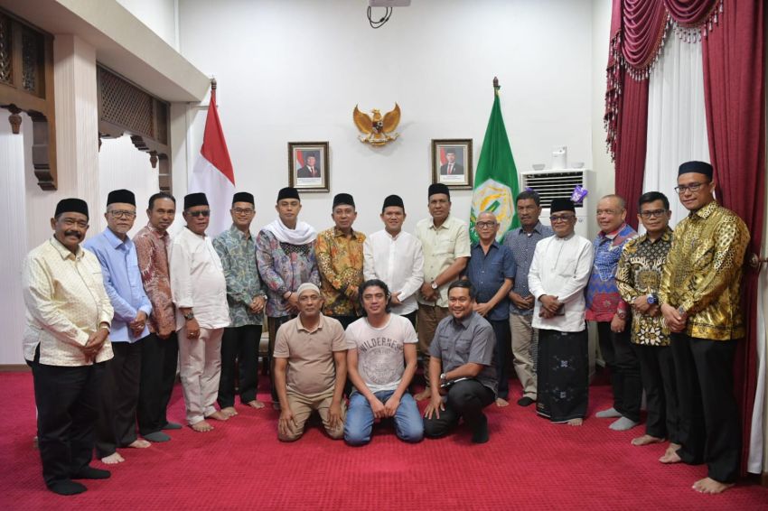 Perselisihan Pidie Jaya Tuntas: Bupati dan Wabup Berdamai di Rumah Dinas Wagub