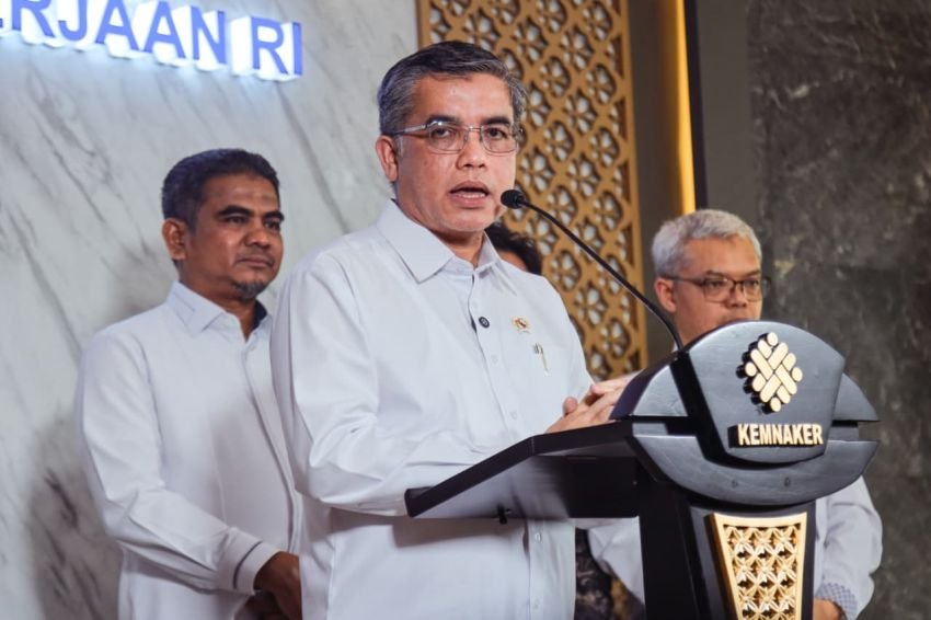 Menaker Yassierli Imbau Perusahaan Terapkan WFH Sehari Sepekan