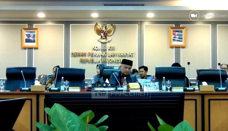 Komisi XIII DPR Rapat dengan Menteri HAM, Bahas Optimalisasi P5HAM