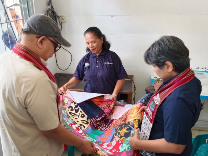 INALUM Salurkan Bantuan CSR di Kawasan Operasional Paritohan, Fokus Pendidikan hingga Energi Terbarukan