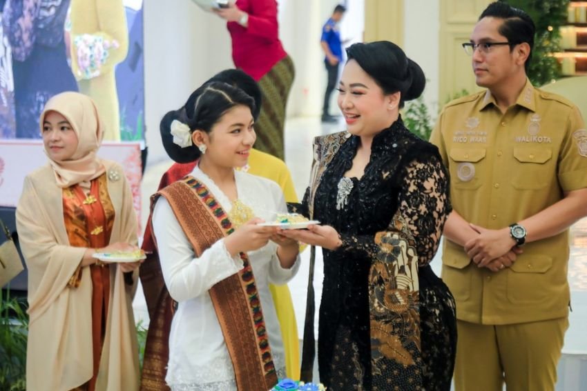 Kartini Masa Kini di Medan, Rico Waas: Perempuan Bukan Sekadar Pendamping, Tapi Kekuatan Ekonomi Keluarga