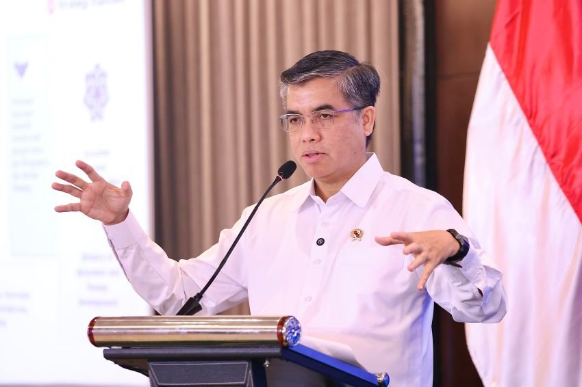 Menaker Tekankan Pengawalan Ketat Implementasi PKB, Soroti Tantangan di Lapangan