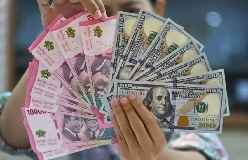 Kurs Rupiah Turun ke Rp17.130/USD, Dipicu Geopolitik Global dan Blokade Iran