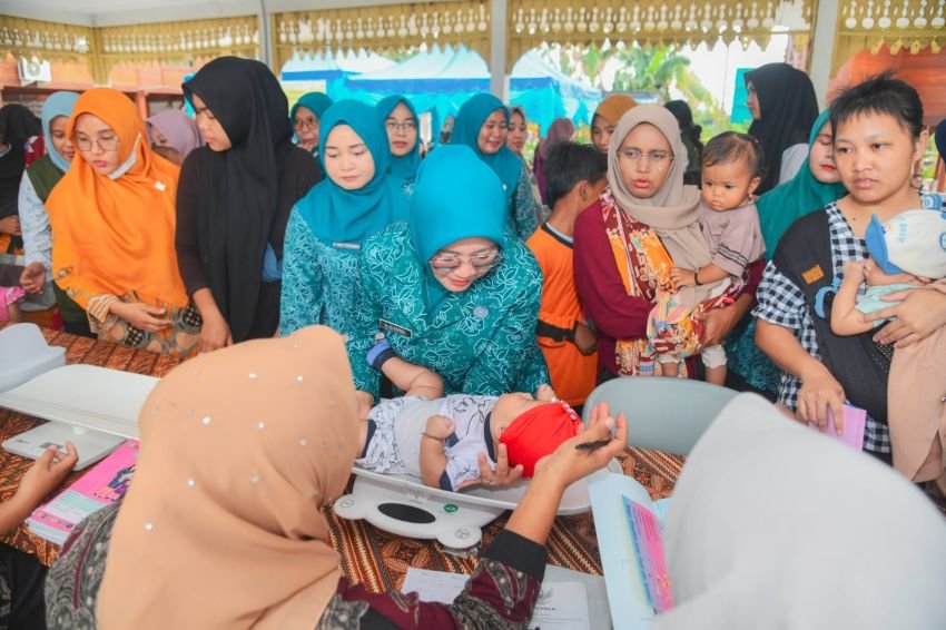 Peringati Pekan Imunisasi Dunia, Staf Ahli PKK Ny. Leli: Imunisasi adalah Hak Dasar Manusia