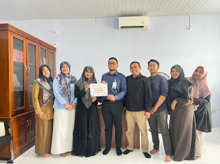 Peningkatan Sarana Sekolah, BSI Salurkan Bantuan ke SMK Muhammadiyah Aceh