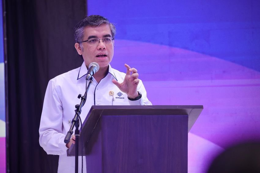 Pemerintah Perkuat JKP, Menaker: Negara Hadir Saat Pekerja Kehilangan Pekerjaan