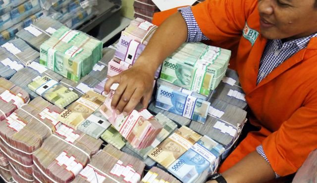 OJK Pastikan Tak Ada Bank Rush Imbas Perang Timur Tengah, Perbankan RI Tetap Stabil