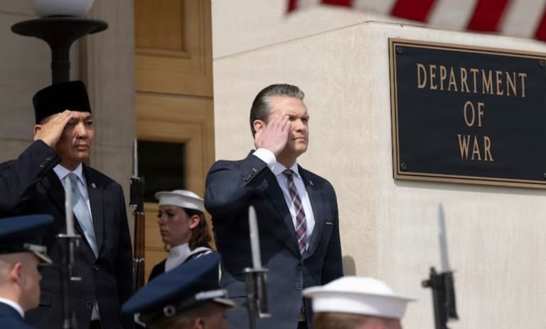 Di Balik Pertemuan Sjafrie dan AS: Kerja Sama Militer hingga Sensitivitas Overflight