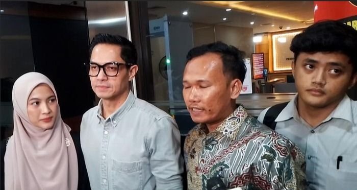 Dude Harlino dan Alyssa Soebandono Diperiksa Polisi Terkait Kasus Dana Syariah Indonesia