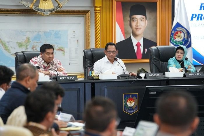 Pendataan Huntap Dikebut, Tito Minta Pemda Selesaikan dalam Waktu 1 Minggu