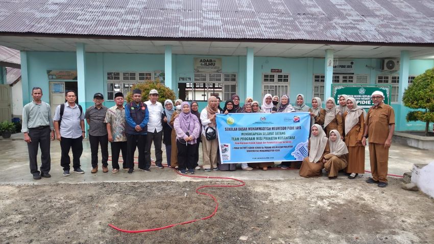 Unmuha Gandeng Tim Malaysia Salurkan Bantuan untuk Siswa Terdampak Banjir di Pidie Jaya, Dukung Pemulihan Pendidikan Pascabencana
