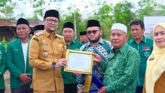 Bupati Labusel Hadiri Peletakan Batu Pertama SMP IT Boarding School Al Washliyah: Investasi Jangka Panjang Cetak Generasi Cerdas dan Berakhlak