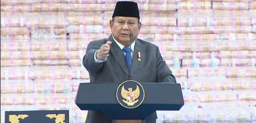 Prabowo Sentil Oknum Birokrasi Bantu Curi Uang Negara: Gaji Kecil, Rakyat Lebih Susah
