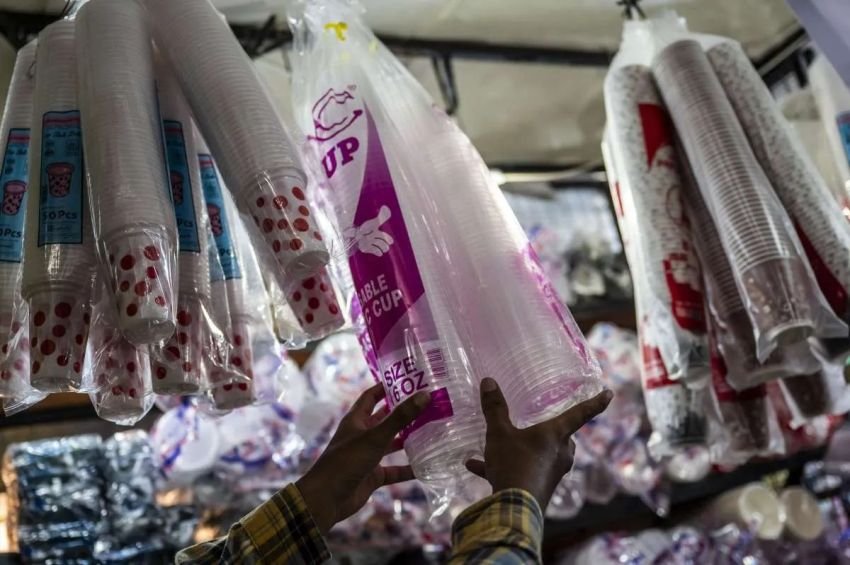 Harga Plastik Melonjak hingga 70%, Kemendag Siapkan Skema Subsidi Industri