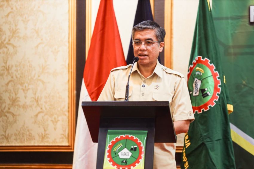 Menaker Yassierli Tegaskan Pentingnya Hubungan Industrial yang Kolaboratif di Era Digital