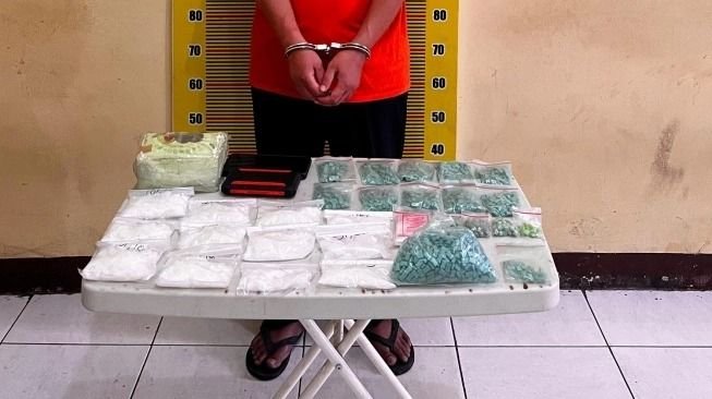 Polda Sumut Tangkap Guru Swasta di Deli Serdang, Sita 2 Kg Sabu dan 2.000 Ekstasi