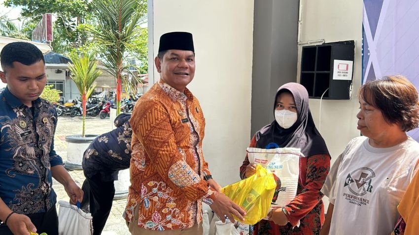 Wujud Kepedulian Sosial, Lapas Labuhan Ruku Salurkan Bantuan kepada Masyarakat dalam Rangka HBP ke-62