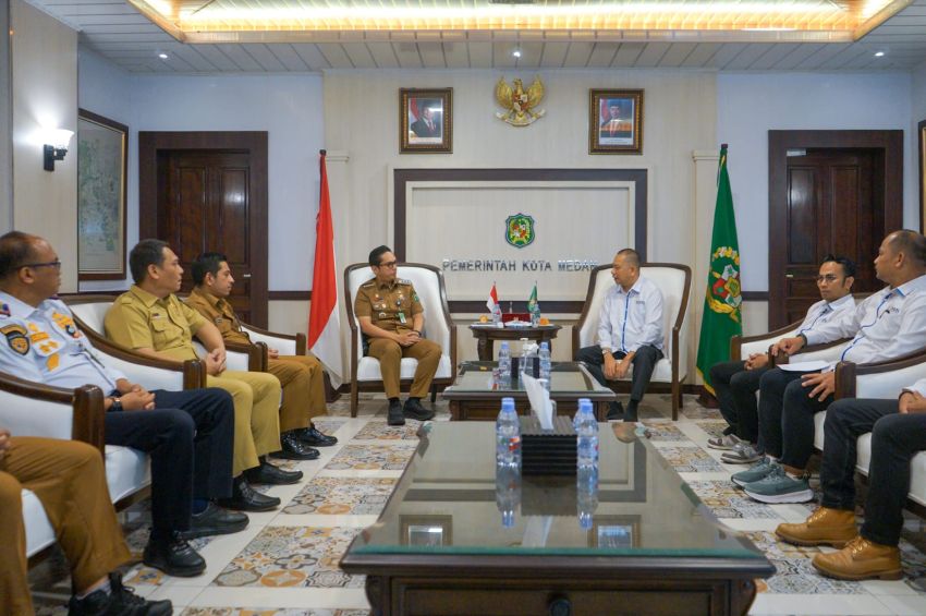 Medan Bersih Kabel Semrawut, Wali Kota Rico Waas Genjot Kabel Tanam Jelang Rakernas APEKSI 2026